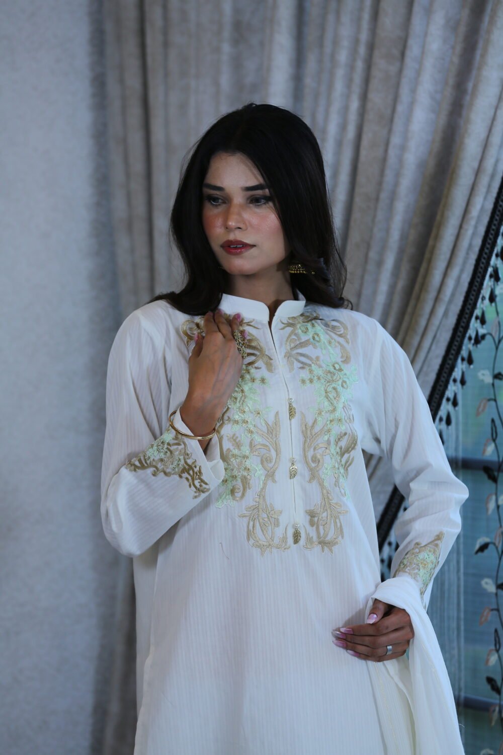White Charm – 3-Piece Embroidered Doria Lawn Suit - Image 10