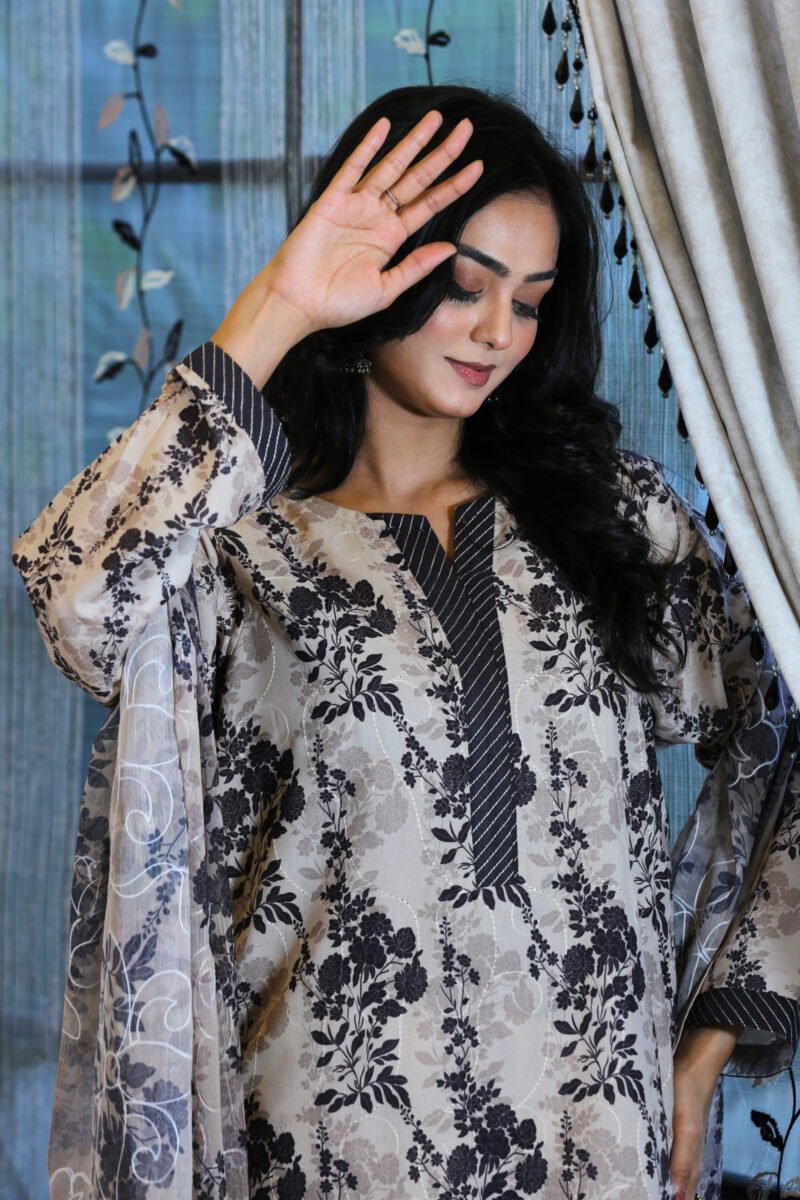 Soft Shade – 3-Piece Gradient Lawn Suit with Laser Cut Detail