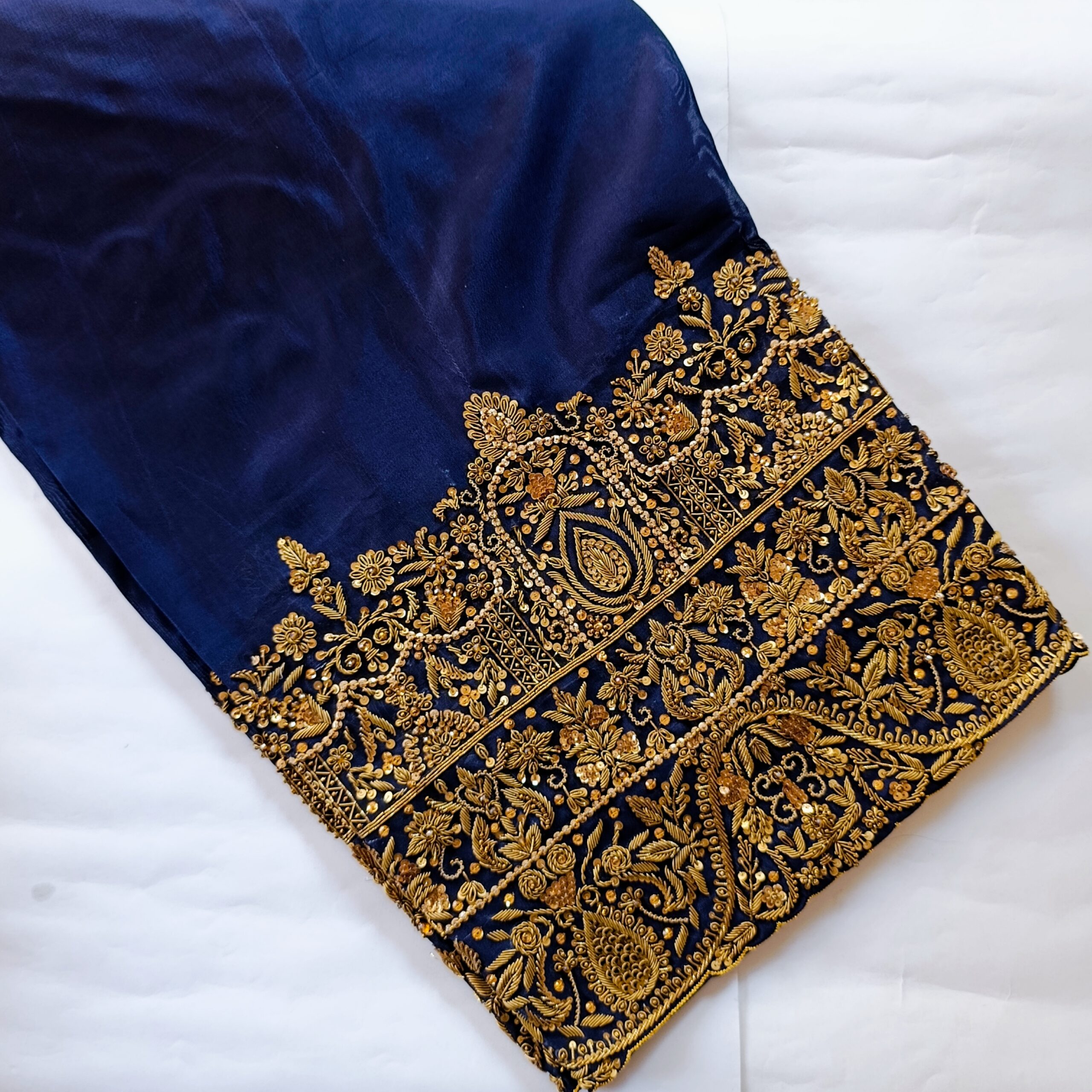 Zar-e-Neelam - Image 14