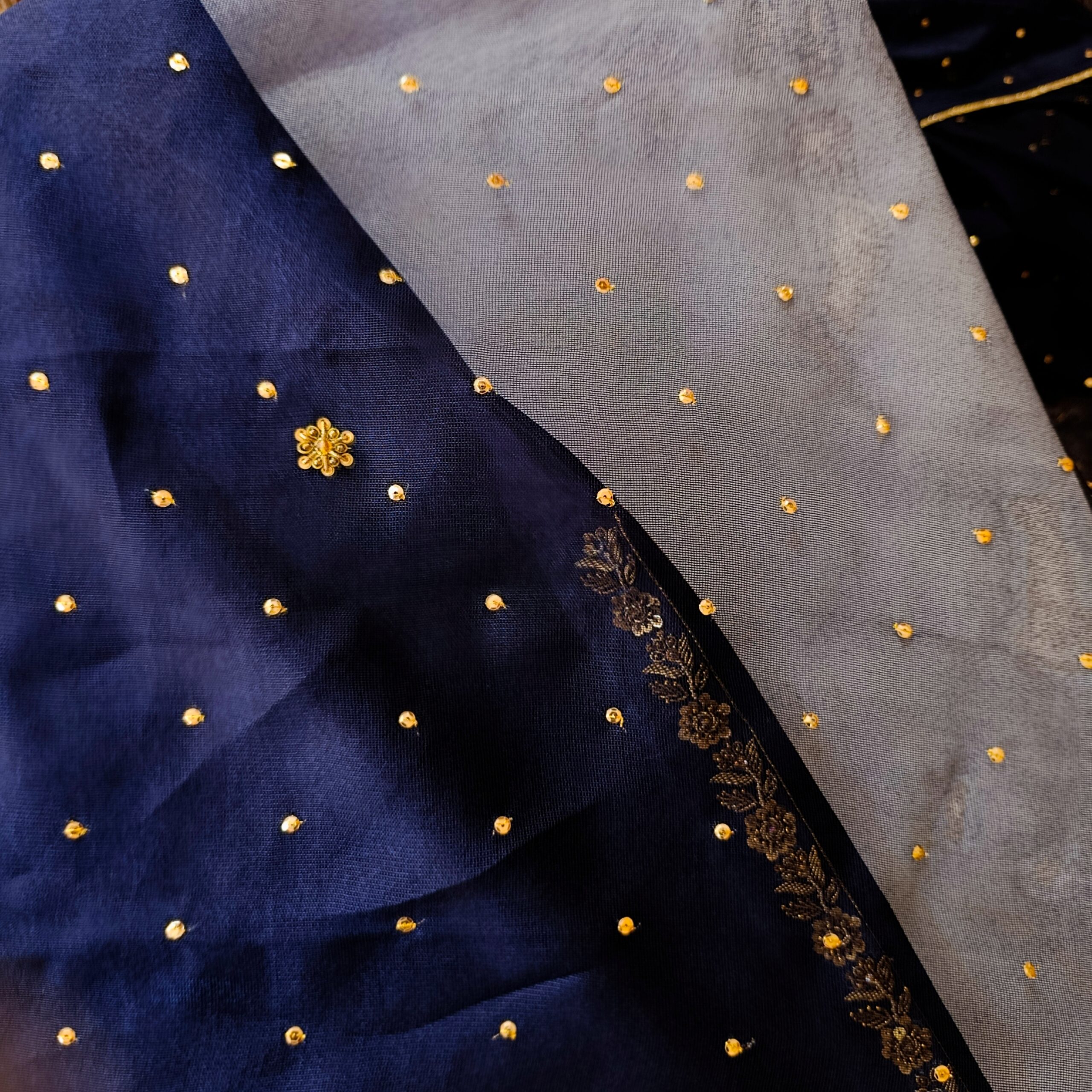 Zar-e-Neelam - Image 4